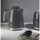 thumbnail image 3 of Hervidor eléctrico Smeg 50's Retro Style 1.7 L, 7 tazas, gris pizarra, 3 of 3