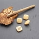 thumbnail image 1 of SuxuMhao Botones Cuadrados Beige de Resina de Plástico, Botones de Costura Decora de Superficie Lisa de 20L para Reemplazo, 50 Pzas Brasieres de Costura - Ideal para Decoración y Reparación de, 1 of 3
