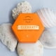 thumbnail image 5 of Crema hidratante corporal natural Solid Body Oil Cake, 60 ml con brillo, 5 of 5