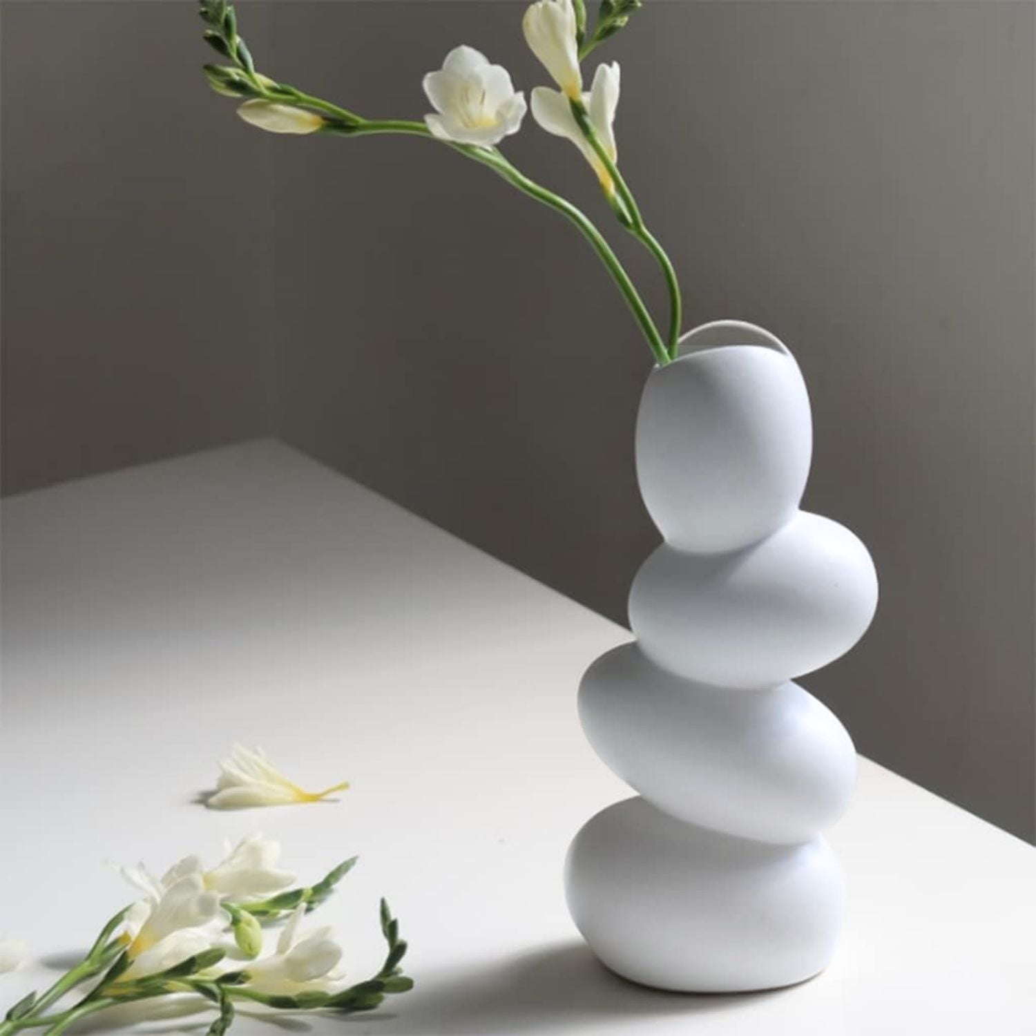 Santú Home & Deco - Florero Cerámica Centro De Mesa Blanco Stones