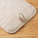 thumbnail image 4 of Agarraderas de cocina KitchenAid Gourmet Series 20 x 20 cm, paquete de 2, 4 of 7