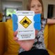 thumbnail image 2 of Juego de cartas con 100 imágenes de señales de tráfico estadounidenses con funda deslizante para niños mayores de 6 años, 2 of 9