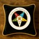thumbnail image 5 of Emblema para Vehículo The Masonic Exchange 8 cm Blanco y Dorado, 5 of 6