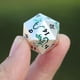 thumbnail image 2 of Set de Dados DNDWoW Dragón Esmeralda en Vuelo de 7 Piezas en Metal, 2 of 7