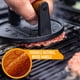 thumbnail image 2 of Prensa Para Hamburguesas De Hierro Fundido Con 25 Hojas De Papel, 2 of 7