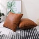 thumbnail image 5 of Funda de almohada lumbar de piel sintética estilo rústico de 30 x 50 cm, moderna y decorativa, para dormitorio, sala de estar, sofá, color marrón, juego de 2, 5 of 6