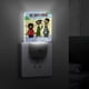 thumbnail image 4 of Ed, Edd y Eddy Luz nocturna LED con sensor de anochecer a amanecer para dormitorio, baño, pasillo, escaleras - Lámpara LED nocturna de enchufe, 0.5W - 1 pieza, 4 of 6