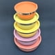 thumbnail image 5 of Juego de 5 cuencos de acero inoxidable con revestimiento de colores y tapas., 5 of 5