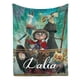 thumbnail image 2 of Dalia y el Libro Rojo anti-pilling, suave, ligera, esponjosa y acogedora de lujo para hogar y cocina – Perfecta para niños y adultos, 100 x 150 cm, 2 of 6