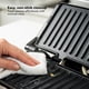 thumbnail image 5 of Panini Press, parrilla y sandwichera OVENTE GP0620R, color rojo, 5 of 9