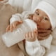 thumbnail image 4 of Mamadera Anticolico Twistshake Double Pro 260ml Blanco, 4 of 4