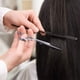 thumbnail image 3 of Juego de tijeras profesionales para cortar el cabello, 11 piezas, incluye tijeras de corte, tijeras de entresacar, peine, capa y pinzas., 3 of 8