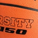 thumbnail image 5 of Baloncesto Spalding Varsity TF-150 para exteriores, tamaño 7 (29,5 cm), 5 of 7