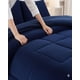 thumbnail image 3 of Cubrecama Premium Plush y Chiporro - Invierno King, 3 of 5