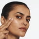thumbnail image 2 of Foundation Clinique Superbalanced, sin aceite, porcelana, 30 ml, color beige, 2 of 3