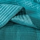 thumbnail image 4 of Quilt 1.5 Plaza 100% Microfibra, 4 of 5