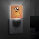 thumbnail image 4 of ¡Fetch! con Ruff Ruffman Luz nocturna LED con sensor de anochecer a amanecer para dormitorio, baño, pasillo, escaleras - Lámpara LED nocturna de enchufe, 0.5W - 1 pieza, 4 of 6