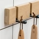 thumbnail image 4 of Perchero de pared moderno, perchero de madera, perchero plegable de bambú con 4/5 ganchos móviles para chaquetas, abrigos, bufandas, bolsos y más., 4 of 8