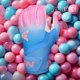 thumbnail image 2 of Guantes de bateo Easton Walk-Off Ethos para jóvenes, talla mediana, 2 of 7
