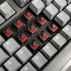 thumbnail image 2 of Teclado mecánico DURGOD Taurus K320 TKL USB‑C Rojo gris espacial, 2 of 6