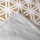 thumbnail image 4 of Mantel LOMAO Sherpa de forro polar, suave y difuso, 180 x 200 cm, color amarillo, 4 of 7