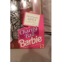 Barbie 18979 1997 Cota Charity Ball Doll Barbie Barbie