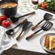 thumbnail image 3 of Juego de utensilios de cocina STAUB de silicona con mango de madera, 5 piezas, 3 of 4