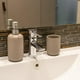 thumbnail image 3 of Set de Baño Cerámica 3 Piezas DAY gris, 3 of 3