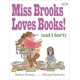thumbnail image 1 of Libro Dragonfly Books: Miss Brooks ama los libros (y a mí no), 1 of 1