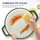 thumbnail image 4 of Libro de cocina Dutch Oven Overmont de hierro fundido esmaltado de 5 litros con tapa, 4 of 8
