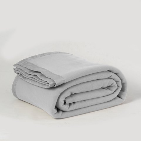 Frazada Polar Borde Satin Linea Hotel 1 P Gris Cla