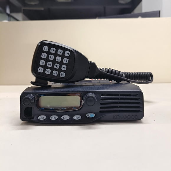TM-471A Radio Bidireccional UHF para Vehículo, Frecuencia 400-480MHz, 200 Canales Programables, Cumple MIL-STD
