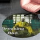 thumbnail image 4 of Breaking Bad / Quebrando Mal Alfombra Redonda de Felpa Coral, Antideslizante, No Desprende Pelusas, Lavable y Duradera para Salón, Dormitorio y Habitación de Niños 60cm, 4 of 6