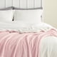 thumbnail image 4 of Manta Bedsure Sherpa de forro polar tamaño king, 270 x 230 cm, color rosa, 4 of 6