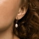 thumbnail image 5 of Pendientes de aro Hey Harper de acero inoxidable con recubrimiento PVD dorado de 14k, 5 of 9