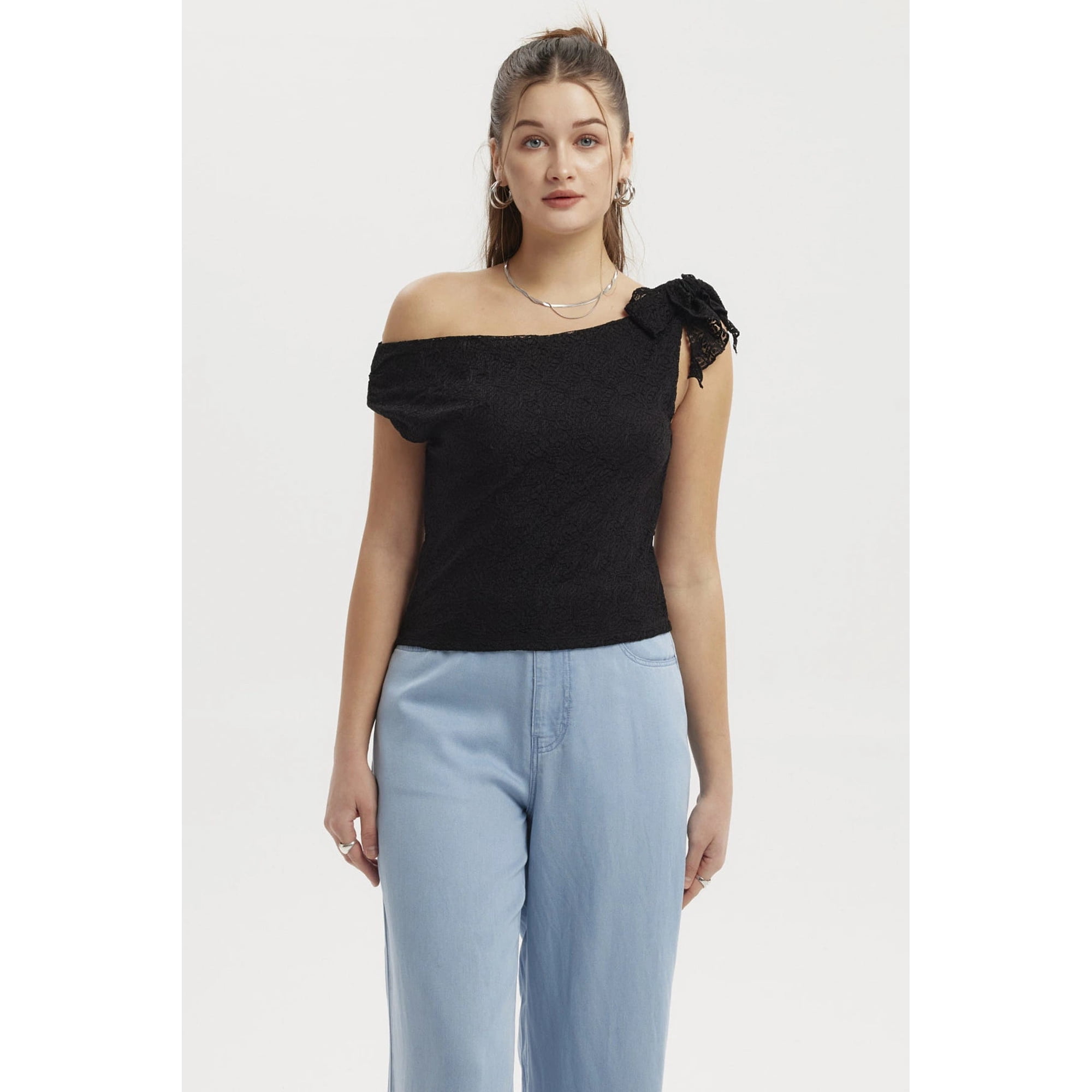 Fashionspark - Polera Mujer Encaje Cuello Asimétrico Negro