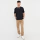thumbnail image 4 of Pantalón Hombre Jogger Fit Twill Camel Liso Corona, 4 of 5