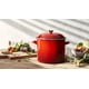 thumbnail image 3 of Olla alta Le Creuset 15 L cerise de acero esmaltado, 3 of 4