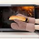 thumbnail image 4 of Guantes de Horno de Silicona, Guantes de Cocina Resistentes al Calor, Forro de Algodón Grueso, Agarre Flexible para Hornear, Juego de Guantes de Cocina de 2 Caqui 12.8x7.5 pulgadas, 4 of 6