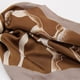 thumbnail image 4 of Pañuelo Mediano Tipo Seda De 90x90cm Animal Print Con Borde marron Talla Única, 4 of 4