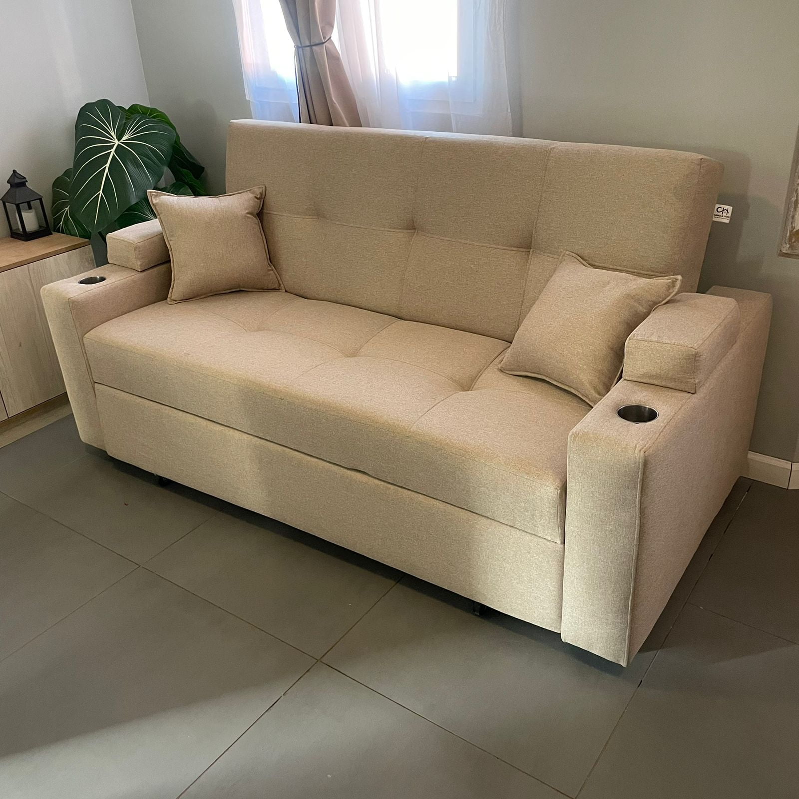 Camila Home - Sofá Cama Royal 2 Plazas Lino Beige Con Puffs Y Respaldo Reclinable