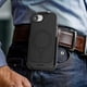 thumbnail image 3 of Funda tipo holster para celular ENCASED Thin Armor para iPhone 16e con MagSafe, 3 of 9