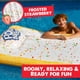 thumbnail image 4 of Flotador inflable para piscina Sunny Days Giant Pop-Tarts de 1,7 m, 4 of 7