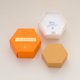 thumbnail image 4 of Crema hidratante corporal natural Solid Body Oil Cake, 60 ml con brillo, 4 of 5