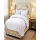 thumbnail image 4 of Cubrecama De Verano Quilt 2 Plazas Con Pompon Color Blanco, 4 of 4