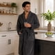 thumbnail image 3 of Bata De Baño De Algodón Absorbente Ultra Suave, 3 of 6
