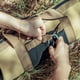 thumbnail image 4 of Bolsa de lona para equipo de camping Bolsa de herramientas para camping Bolsa de almacenamiento para camping Bolsa de accesorios para camping Bolsa de mano para camping Bolsa para estacas de tienda de, 4 of 7