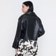 thumbnail image 2 of Chaqueta Mujer Trench Ecocuero Negro Corona, 2 of 5