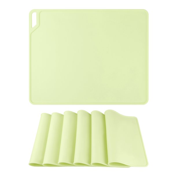 Juego de manteles individuales REGALWOVEN de 6 manteles de silicona para decoración de mesa de comedor de cocina, manteles individuales lavables, mantel limpiable verde claro 15*12in