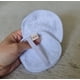 thumbnail image 4 of Kit Skincare Accesorios | Cintillo + Muñequeras + Pétalos desmaquillantes + Scrunchies, 4 of 6